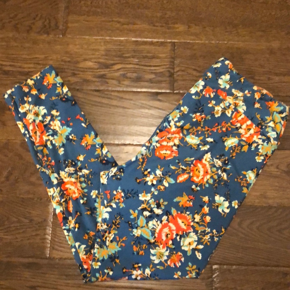 LuLaRoe Leggings - Tall & Curvy